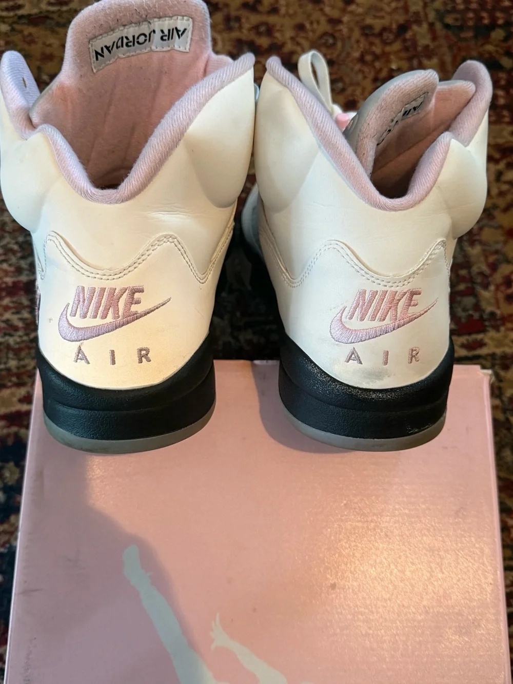 Jordan 5 Retro Medium Soft Pink - Sneakers in White, Pink & Black